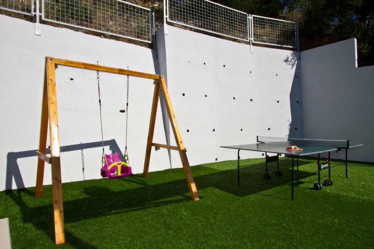 Villa Omis Michy - Family House For Big And Small Groups Exterior photo